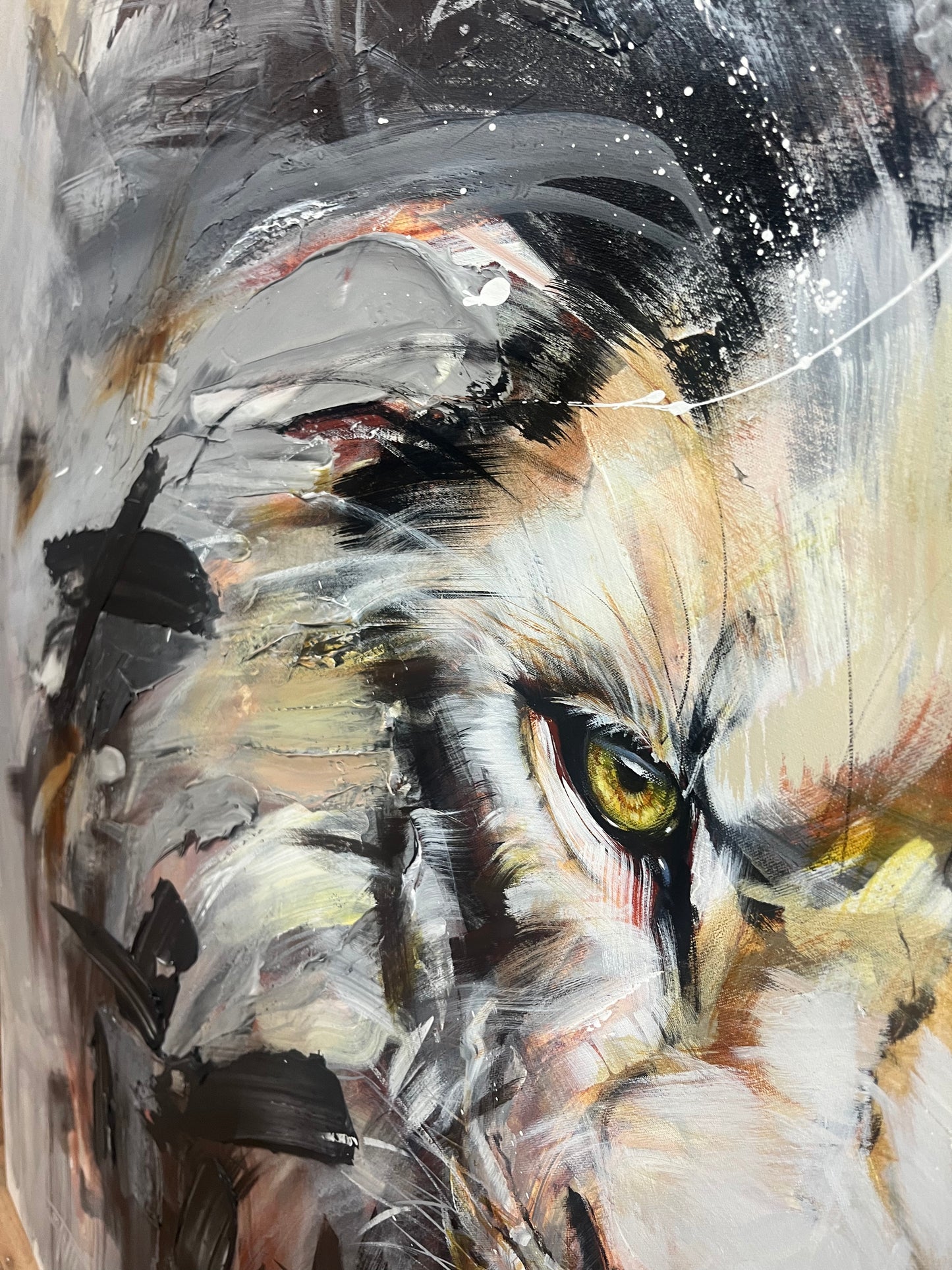 🔴 Monarch, the lion, the original, modern painting with big texture by Confetti artist